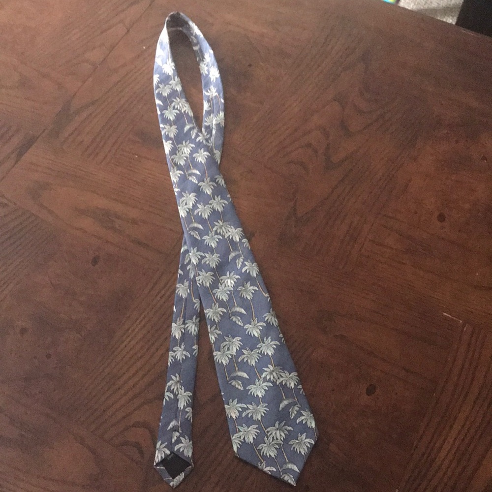 100% silk tie